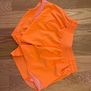 Lululemon 4in, size 4 hotty hot shorts
